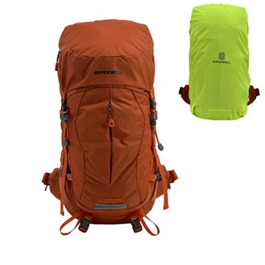 תרמיל טיולים בחוץ